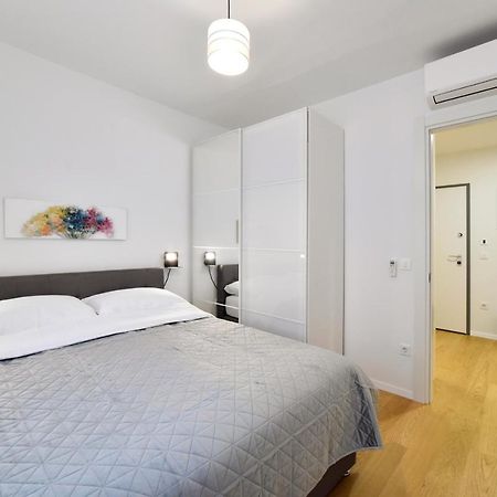 Ophelia Apartment With Parking Ζάγκρεμπ Εξωτερικό φωτογραφία
