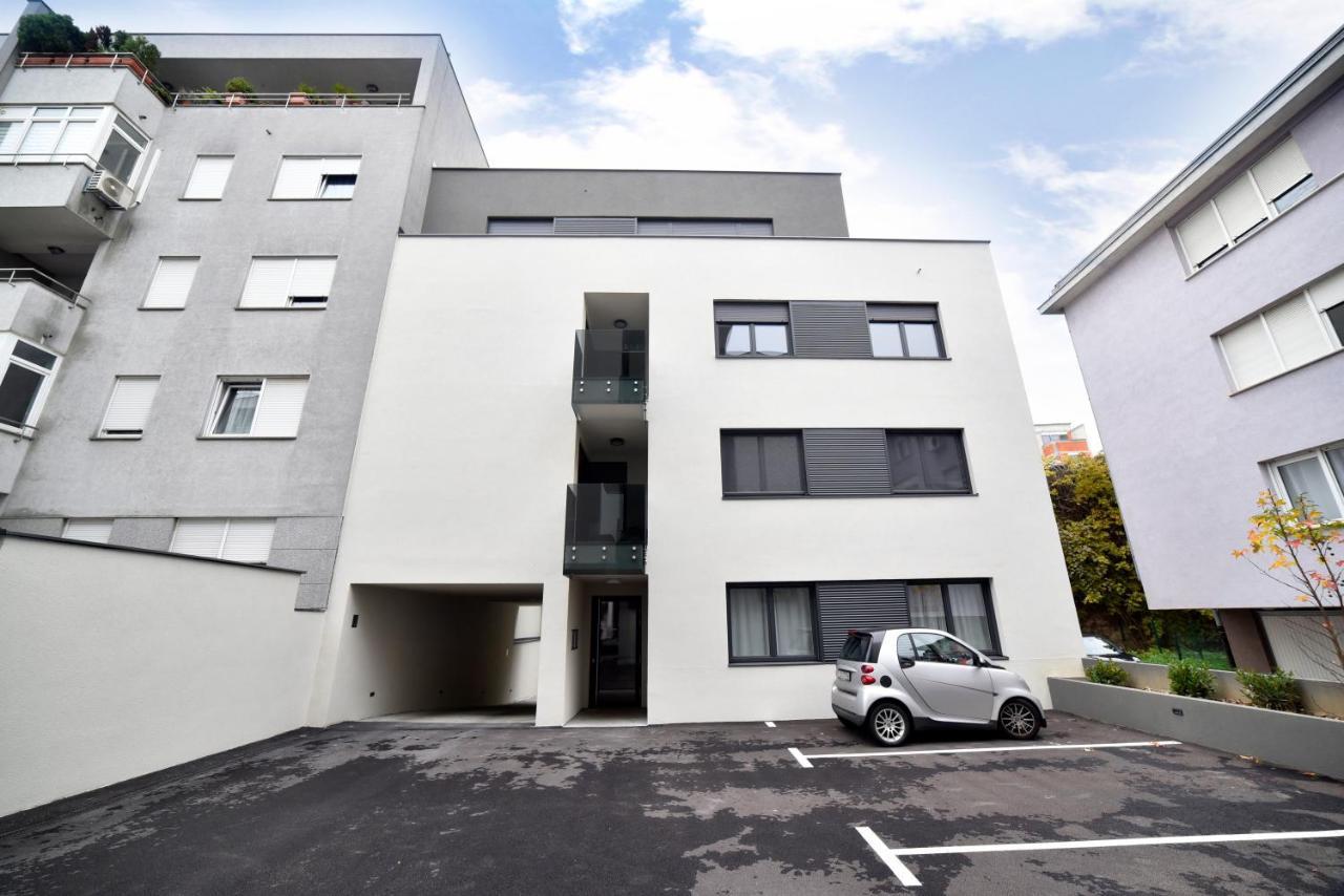 Ophelia Apartment With Parking Ζάγκρεμπ Εξωτερικό φωτογραφία